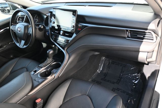 2022 Toyota Camry Hybrid XSE Brand New Tires - 22930241 - 8