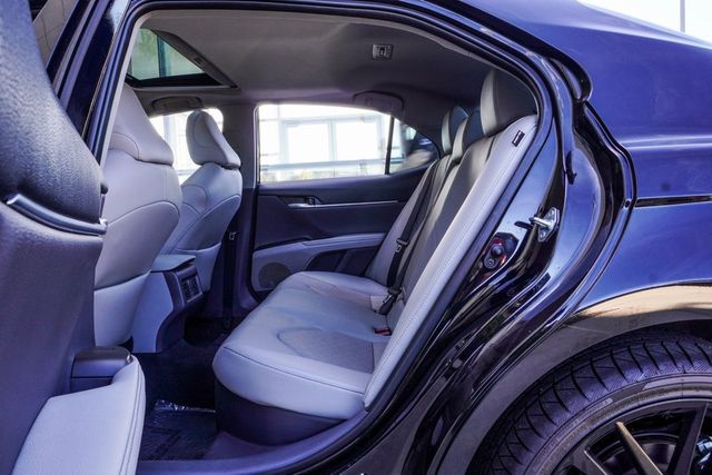 2022 Toyota Camry Hybrid XSE CVT - 22934589 - 17