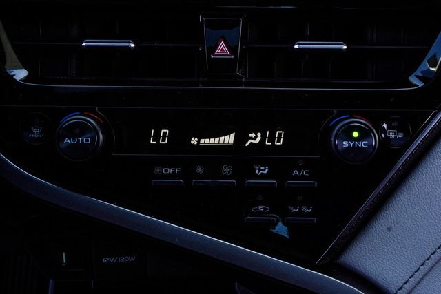 2022 Toyota Camry Hybrid XSE CVT - 22934589 - 29