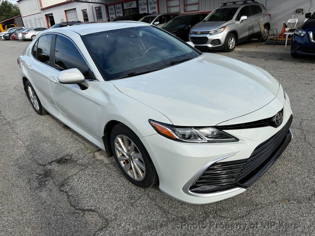 2022 Toyota Camry LE photo 3