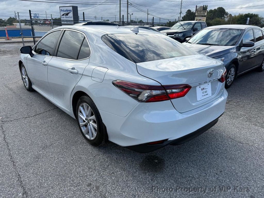 2022 Toyota Camry LE photo 4