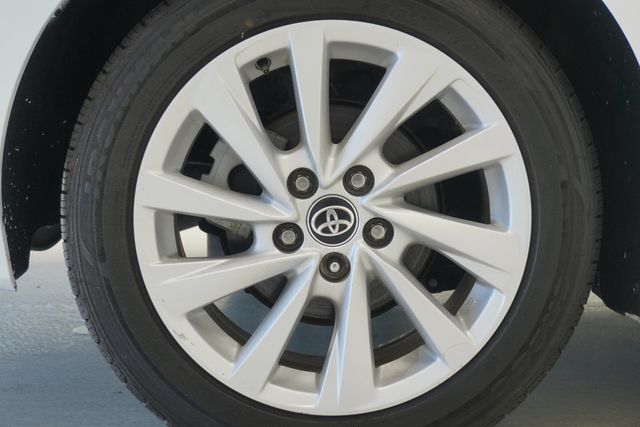 2022 Toyota Camry LE Automatic - 23001153 - 24