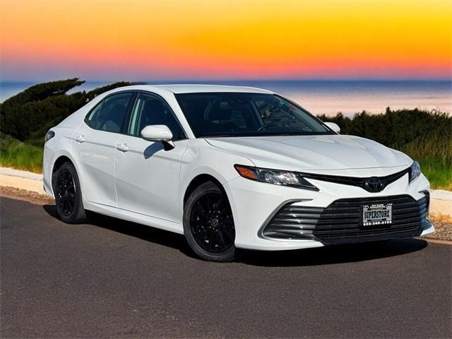 2022 Toyota Camry LE Automatic - 22744023 - 1