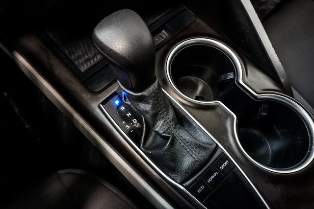 2022 Toyota Camry LE Automatic - 22981433 - 21