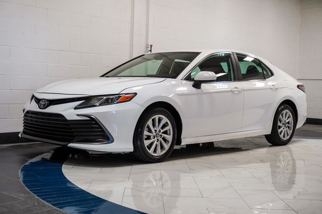 2022 Toyota Camry LE Automatic - 22981433 - 26
