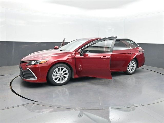 2022 Toyota Camry LE Automatic - 22880528 - 26