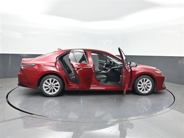 2022 Toyota Camry LE Automatic - 22968820 - 27