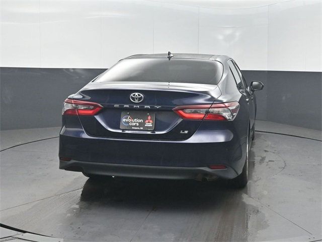2022 Toyota Camry LE Automatic - 22969768 - 32