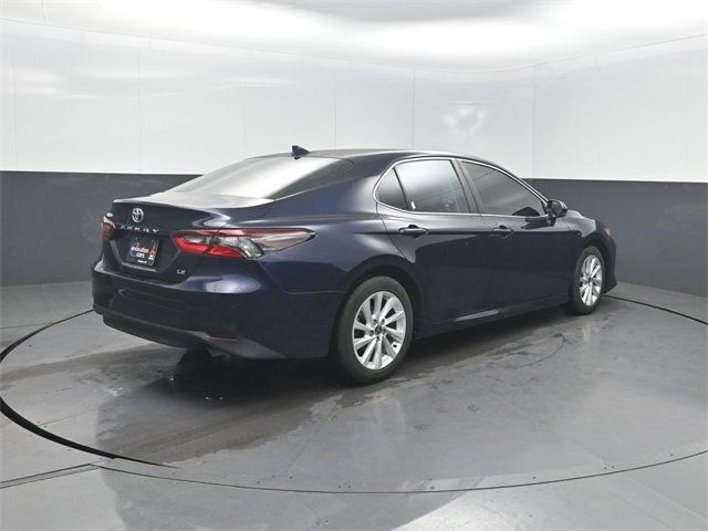 2022 Toyota Camry LE Automatic - 22969768 - 33
