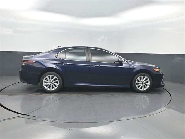 2022 Toyota Camry LE Automatic - 22969768 - 34