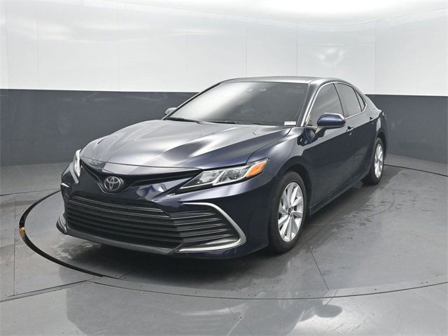 2022 Toyota Camry LE Automatic - 22969768 - 36