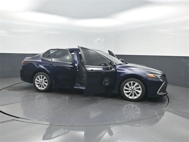 2022 Toyota Camry LE Automatic - 22969768 - 37