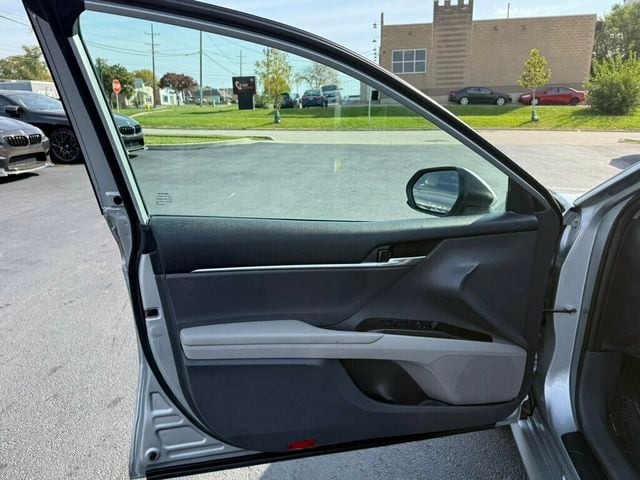 2022 Toyota Camry LE Automatic - 23093838 - 16