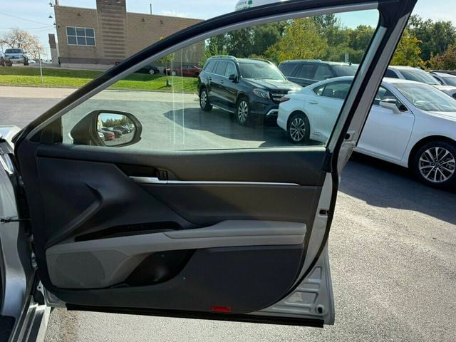 2022 Toyota Camry LE Automatic - 23093838 - 17