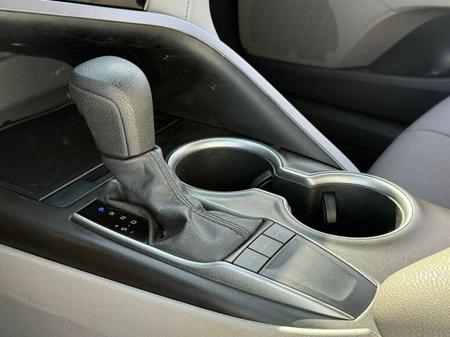 2022 Toyota Camry LE Automatic - 23093838 - 27
