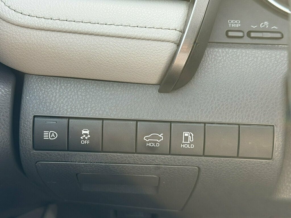 2022 Toyota Camry LE Automatic - 23093838 - 30