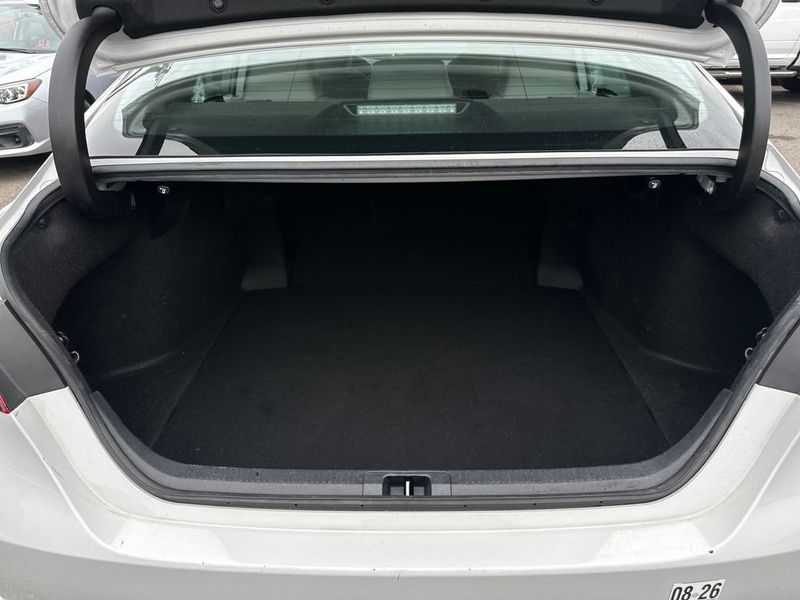 2022 Toyota Camry SE - 22994267 - 18