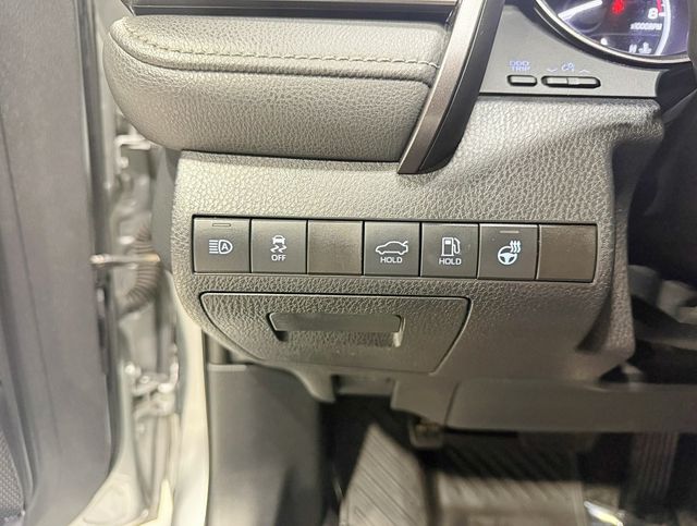 2022 Toyota Camry SE - 22936276 - 13