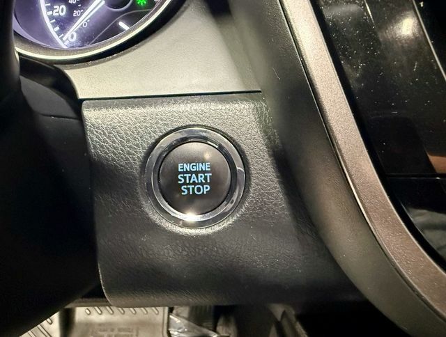 2022 Toyota Camry SE - 22936276 - 15
