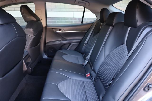 2022 Toyota Camry SE - 23029139 - 18