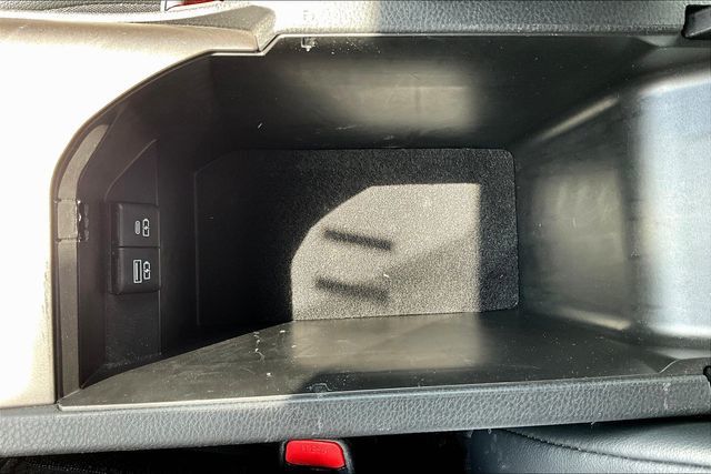 2022 Toyota Camry SE - 22906668 - 27