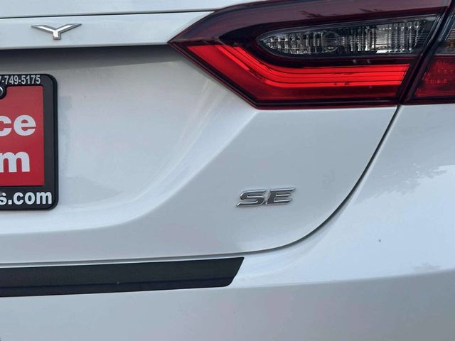 2022 Toyota Camry SE 4dr Sedan - 23057769 - 14