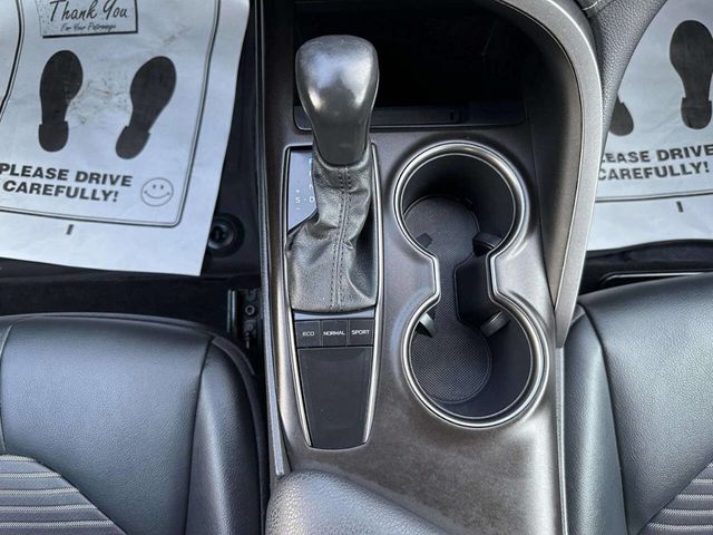 2022 Toyota Camry SE 4dr Sedan - 23057769 - 19