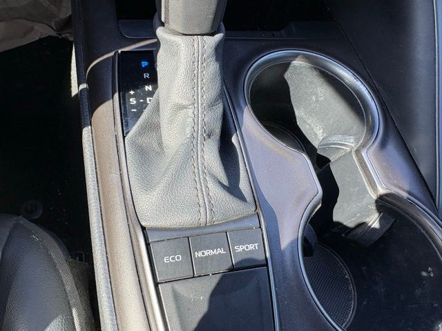 2022 Toyota Camry SE Automatic - 23015989 - 12