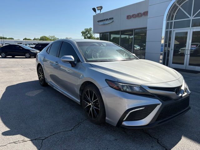 2022 Toyota Camry SE Automatic - 23015989 - 1
