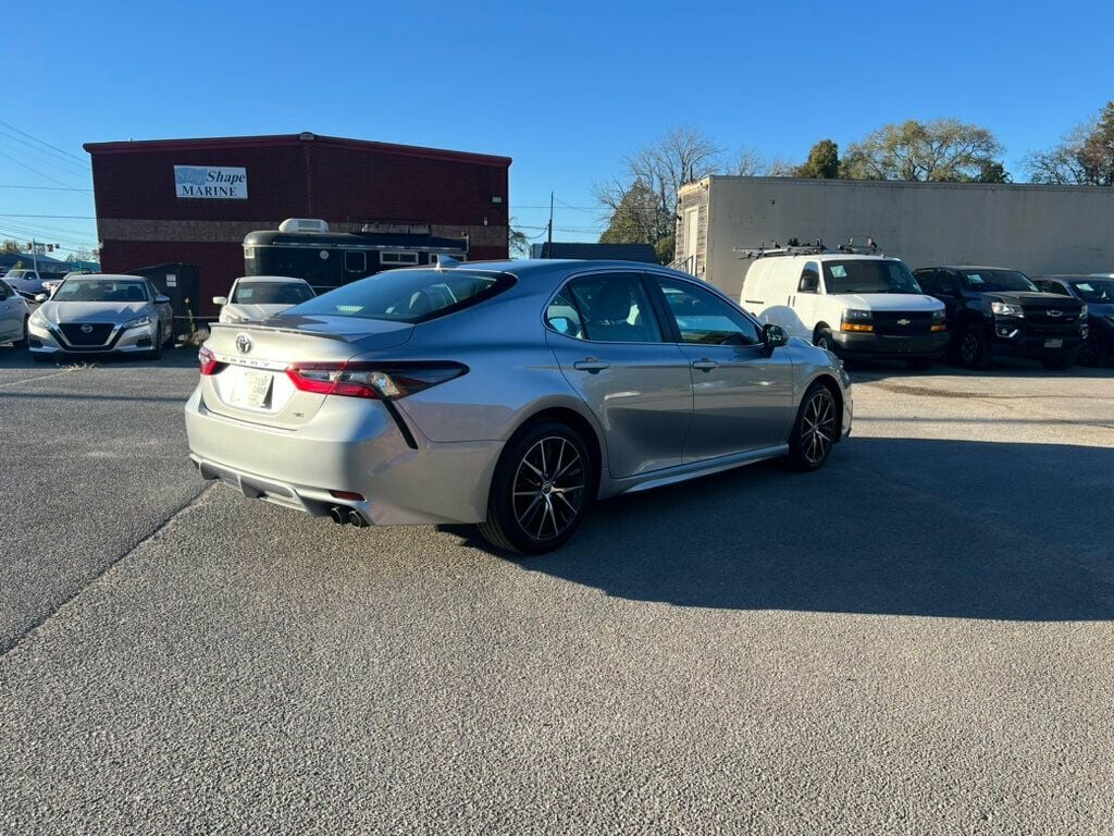 2022 Toyota Camry SE Automatic - 22635976 - 3