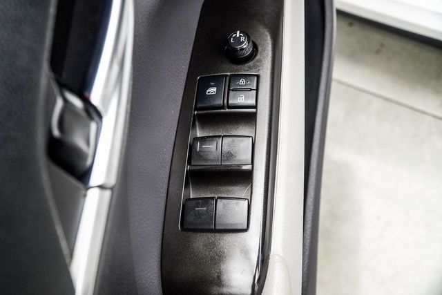 2022 Toyota Camry SE Automatic - 22948903 - 28