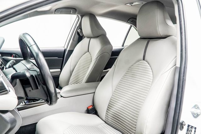 2022 Toyota Camry SE Automatic - 22948903 - 29