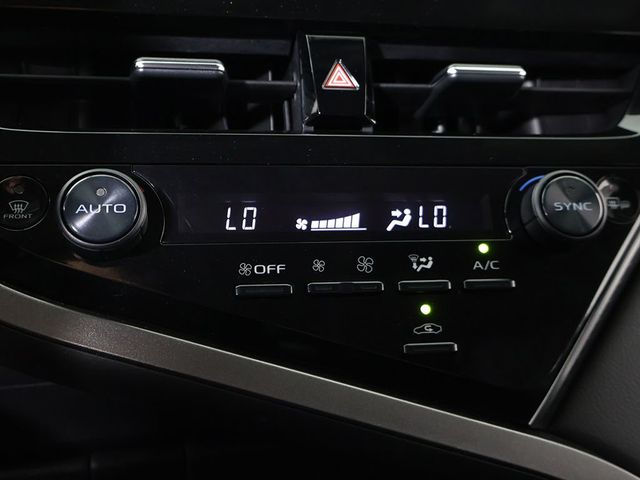 2022 Toyota Camry SE Automatic - 23051103 - 42