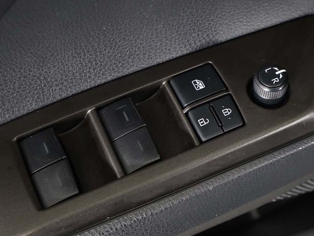 2022 Toyota Camry SE Automatic - 23074193 - 31