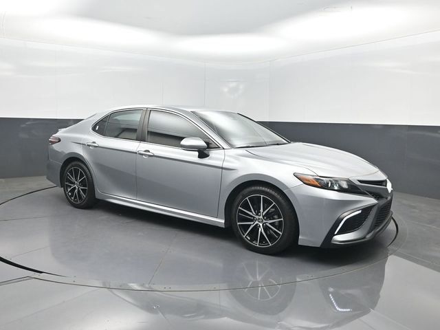 2022 Toyota Camry SE Automatic - 23064111 - 33