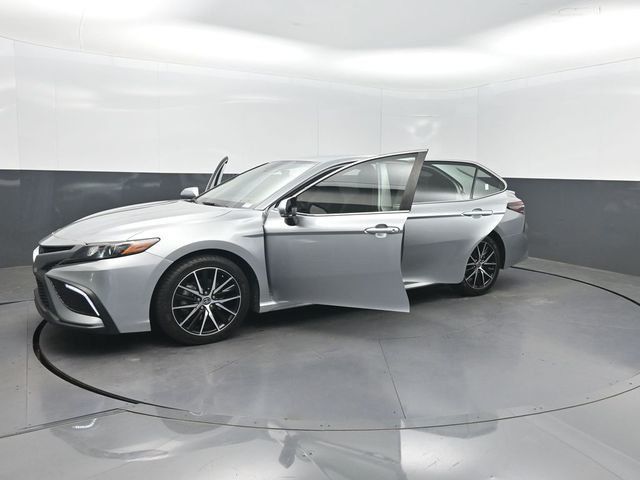 2022 Toyota Camry SE Automatic - 23064111 - 35