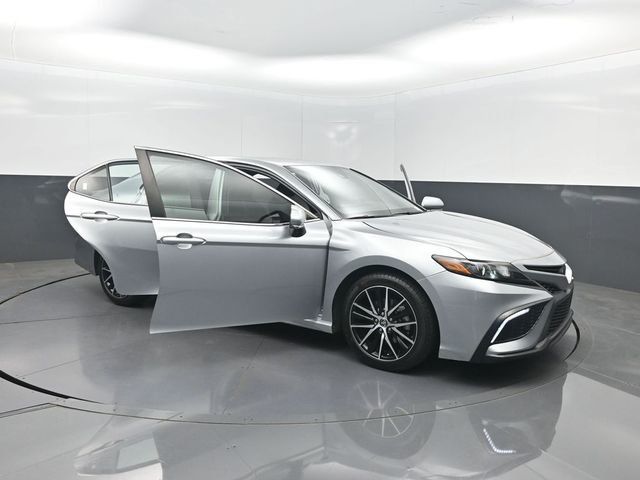 2022 Toyota Camry SE Automatic - 23064111 - 37