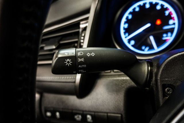 2022 Toyota Camry SE Automatic - 22983931 - 19