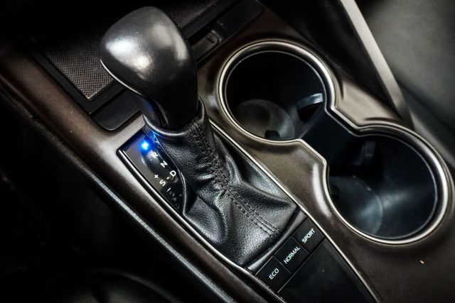 2022 Toyota Camry SE Automatic - 22983931 - 25