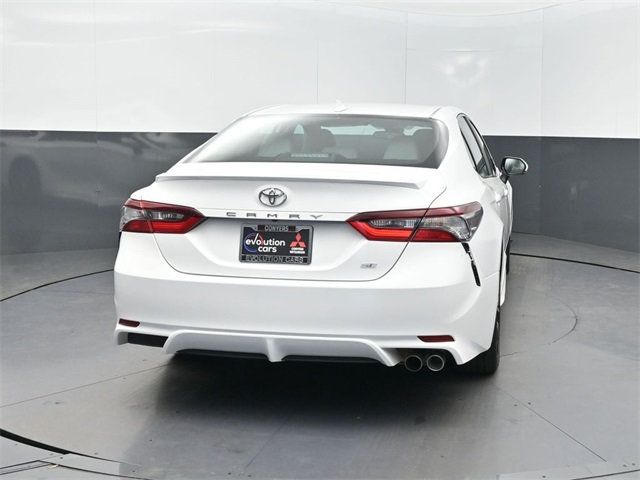 2022 Toyota Camry SE Automatic - 22930345 - 30