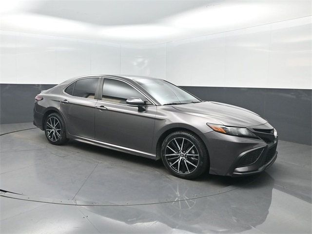 2022 Toyota Camry SE Automatic - 22968786 - 35