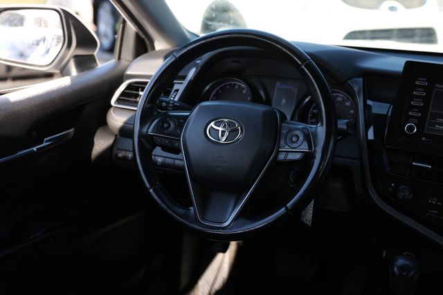 2022 Toyota Camry SE Automatic - 22984118 - 31