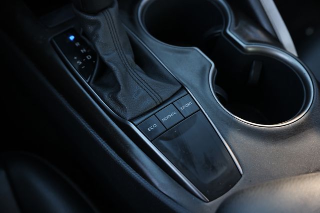 2022 Toyota Camry SE Automatic - 22984118 - 39