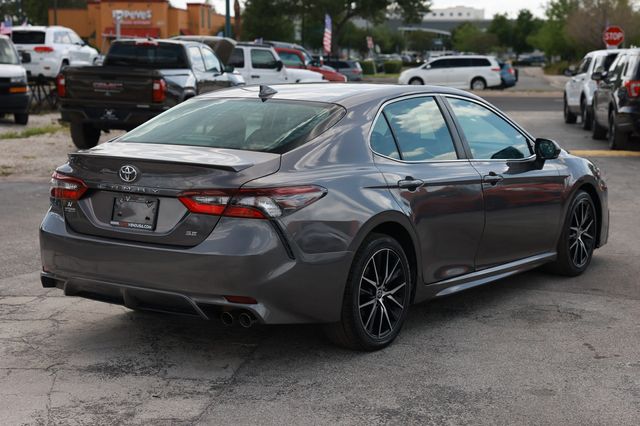 2022 Toyota Camry SE Automatic - 23016247 - 13