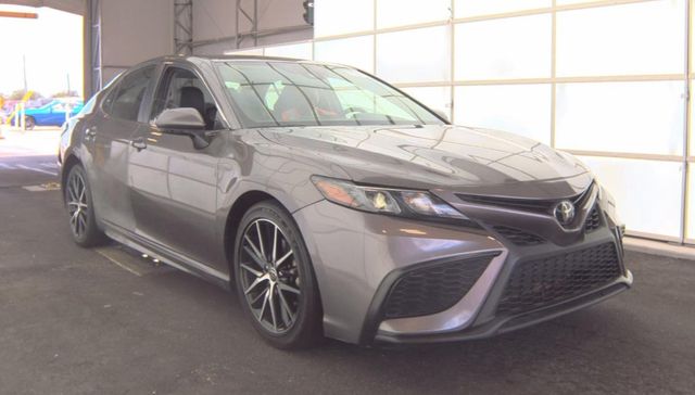 2022 Toyota Camry SE Automatic - 23016247 - 3