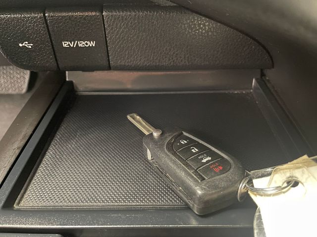 2022 Toyota Camry SE Automatic - 22954593 - 27