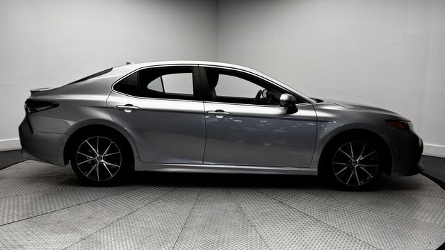 2022 Toyota Camry SE Automatic - 23037062 - 35