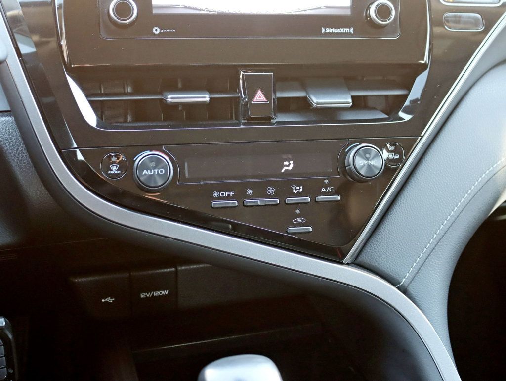 2022 Toyota Camry SE Automatic AWD - 22960175 - 17