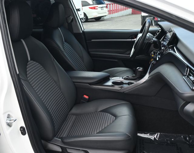 2022 Toyota Camry SE Brand New Tires - 22936179 - 14