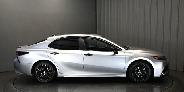 2022 Toyota Camry SE Nightshade Automatic - 23071019 - 3